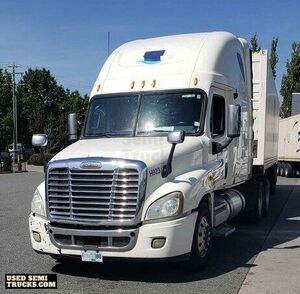 Freightliner Cascadia Sleeper Truck in British Columbia
