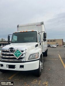 Hino  268 Box Truck in New York