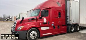 2018 Freightliner Cascadia Sleeper Cab Semi Truck and 2010 Hyundai Trailer.