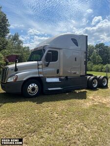 Freightliner Cascadia Sleeper Truck in Alabama