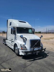 Volvo VNL Sleeper Truck in Nevada