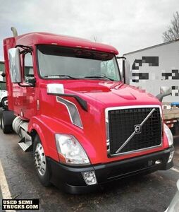 Well Maintained - 2013 Volvo VNL 670 Sleeper Cab Semi Truck.