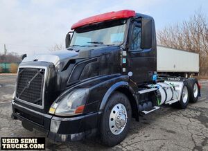 2013 Volvo VNL 64T300  Day Cab Semi Truck and Great Dane Dry Van Trailer.