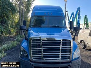 2018 Freightliner Cascadia Sleeper Truck in New Jersey