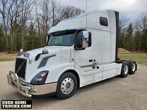 Well Maintained - 2018 Volvo VNL 670  Sleeper Cab Semi Truck.