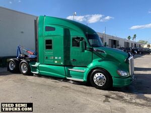 Super Clean And Ready to Roll 2017 Kenworth T680 Sleeper Cab Semi Truck.