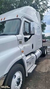 2016 Freightliner Cascadia Sleeper Truck in New Jersey