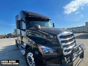 2019 Freightliner Cascadia Sleeper Truck in California