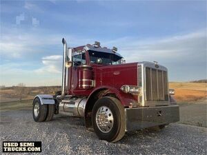 Well Maintained - 2001 Peterbilt 379 Day Cab Semi Truck.