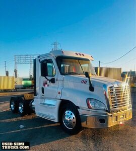 2016 - Diesel Freightliner Cascadia Day Cab Semi Truck.