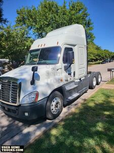 2016 Freightliner Cascadia  125 Sleeper Truck in Texas
