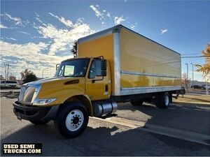 International MA025 Box Truck in California