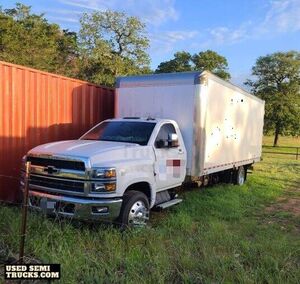 2019 Chevrolet Box Truck in Texas