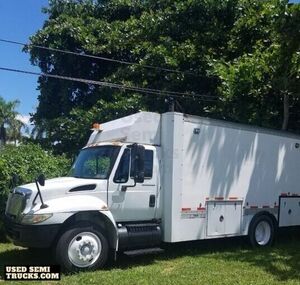 International 4200 Box Truck in Florida