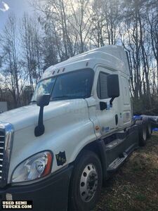 2016 Freightliner Cascadia  125 Sleeper Truck in Virginia