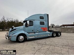 Volvo VNL Sleeper Truck in Ohio