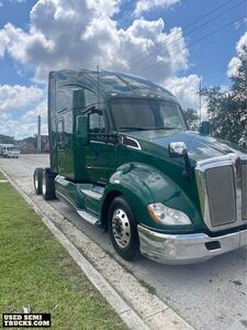Kenworth T680 Sleeper Truck in Florida