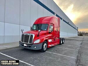 Well Maintained - 2017 Freightliner Cascadia 125 Evolution Sleeper Cab Semi Truck.