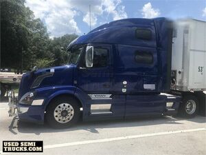 Volvo VNL Sleeper Truck in Florida