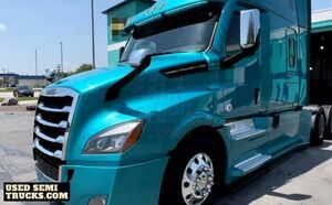 Well Maintained - 2020 Freightliner Cascadia Sleeper Cab Semi Truck.