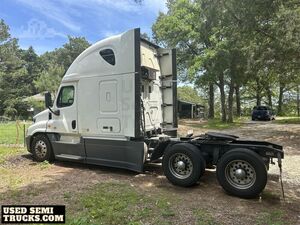 2016 Freightliner Cascadia  125 Sleeper Truck in Texas