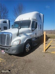 Well Maintained - 2016 Freightliner Cascadia 125  Sleeper Cab Semi Truck.