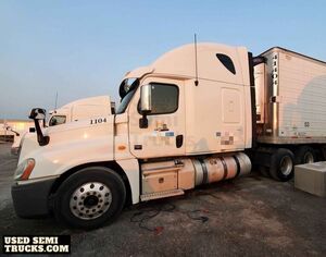 2013 Freightliner Cascadia Sleeper Cab Semi Truck.