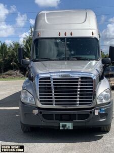 2016 Freightliner Cascadia Sleeper Truck in Florida